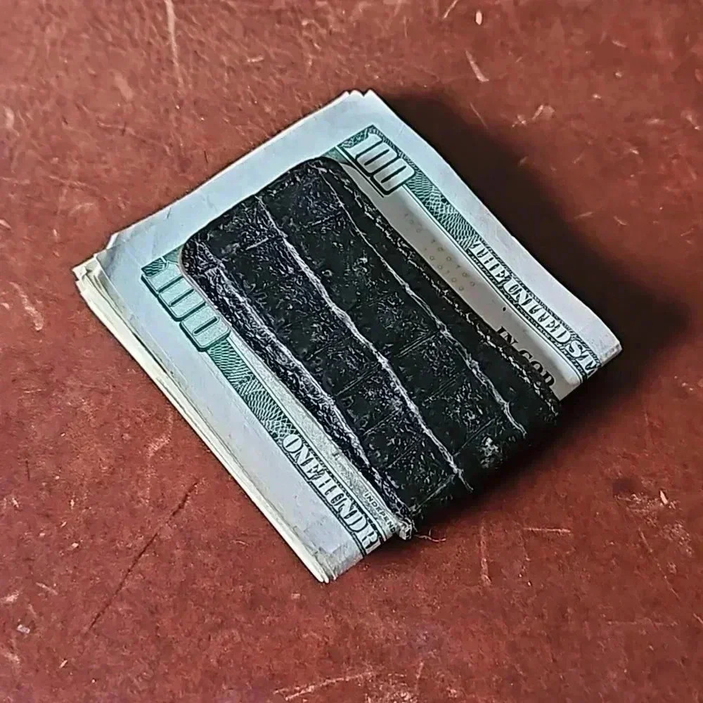 Christian Dior Magnetic Leather Money Clip with Dust Bag - Vintage - Picture 4 of 5